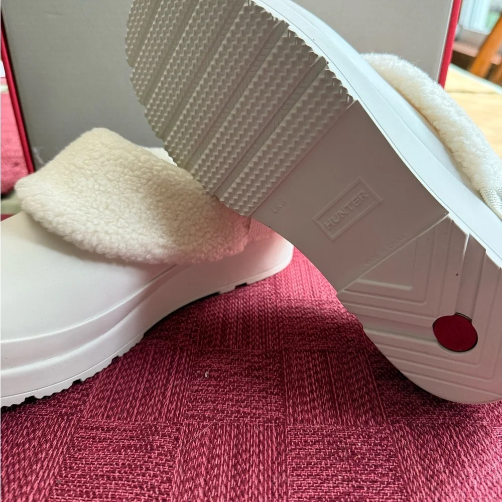 Hunter insulated Sherpa White Fleece-Lined clogs NIB - Picture 3 of 3